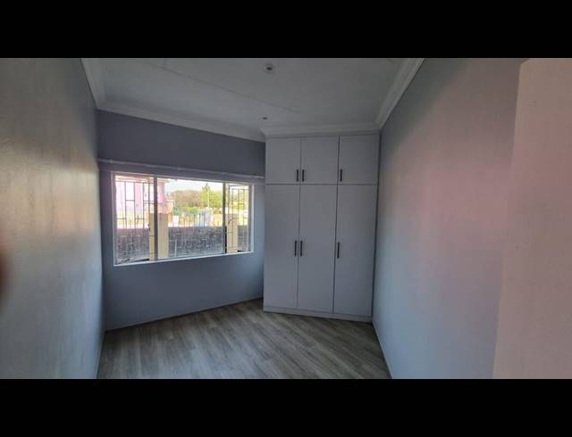 2 BEDROOM APARTMENT FOR SALE IN SELECTION PARK